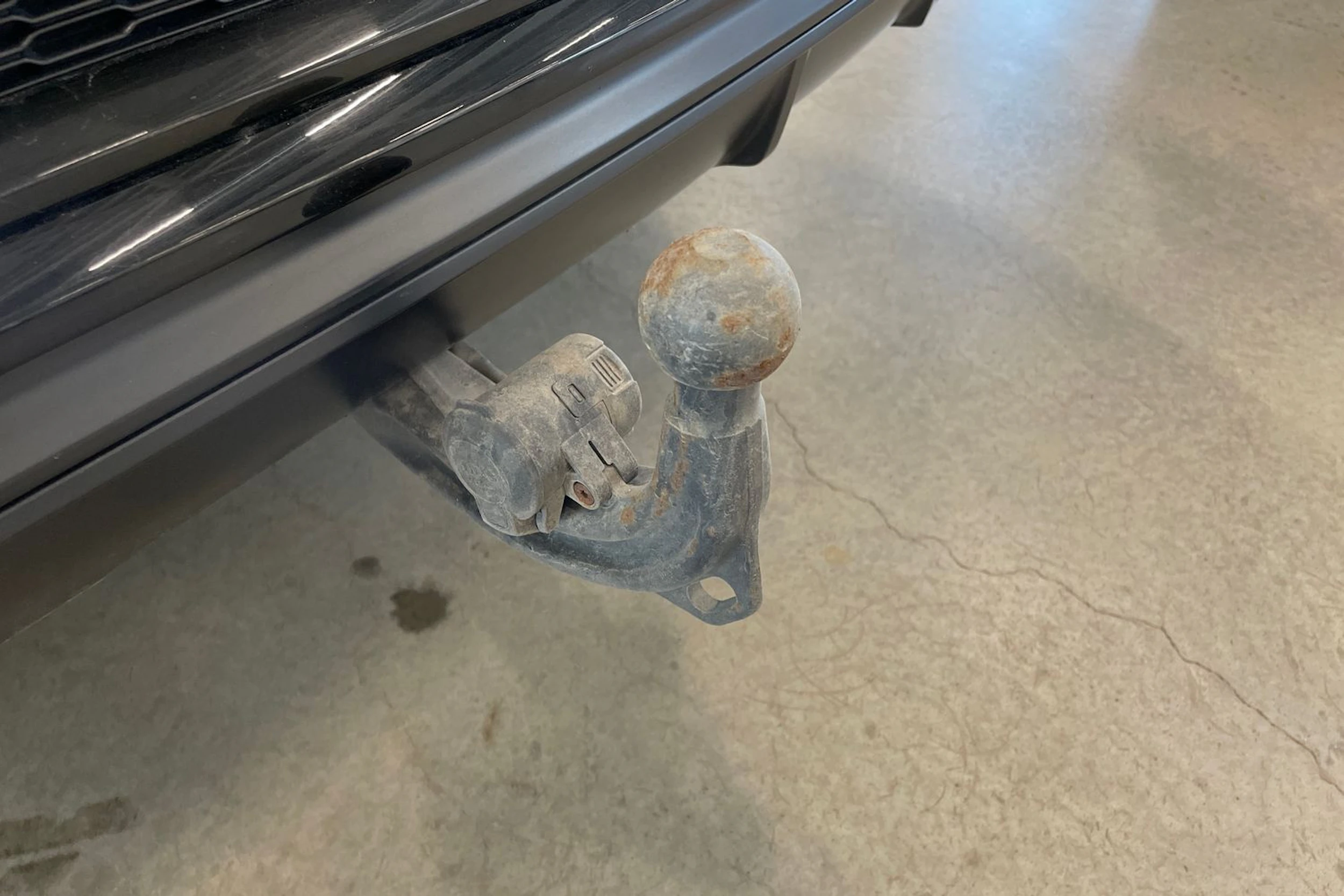 met. musta Audi Q8 2022 kuva 37.