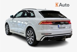 valkoinen Audi Q8 2022 kuva 2.