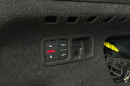 Harmaa Audi Q8 2023 kuva 26.