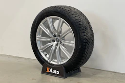 harmaa Audi Q8 2023 kuva 10.