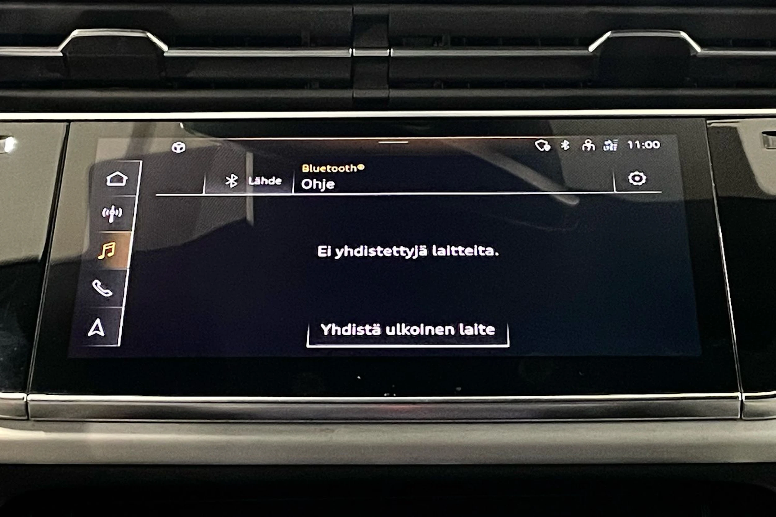 harmaa Audi Q8 2023 kuva 23.