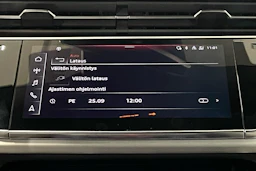 harmaa Audi Q8 2023 kuva 27.