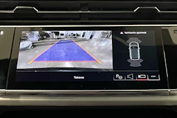 harmaa Audi Q8 2023 kuva 31.