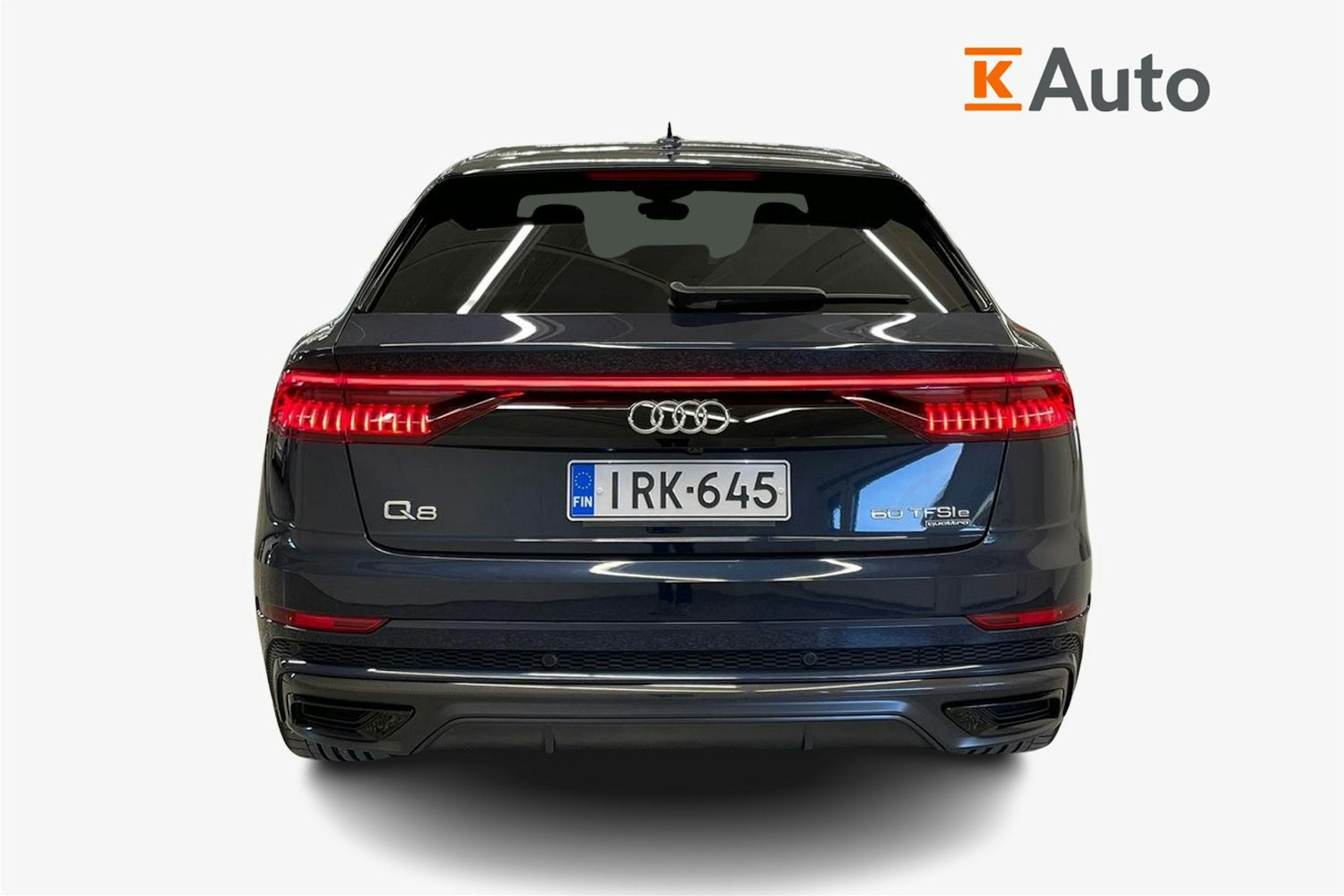 Sininen Audi Q8 2023 kuva 3.