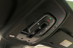 Sininen Audi Q8 2023 kuva 33.