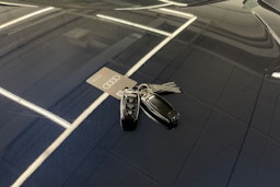 Sininen Audi Q8 2023 kuva 40.