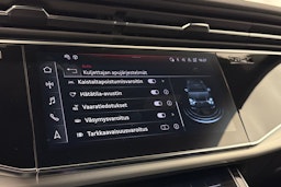 harmaa Audi Q8 2023 kuva 37.