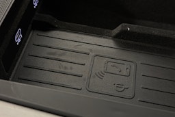 harmaa Audi Q8 2023 kuva 39.