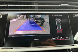 harmaa Audi Q8 2023 kuva 22.