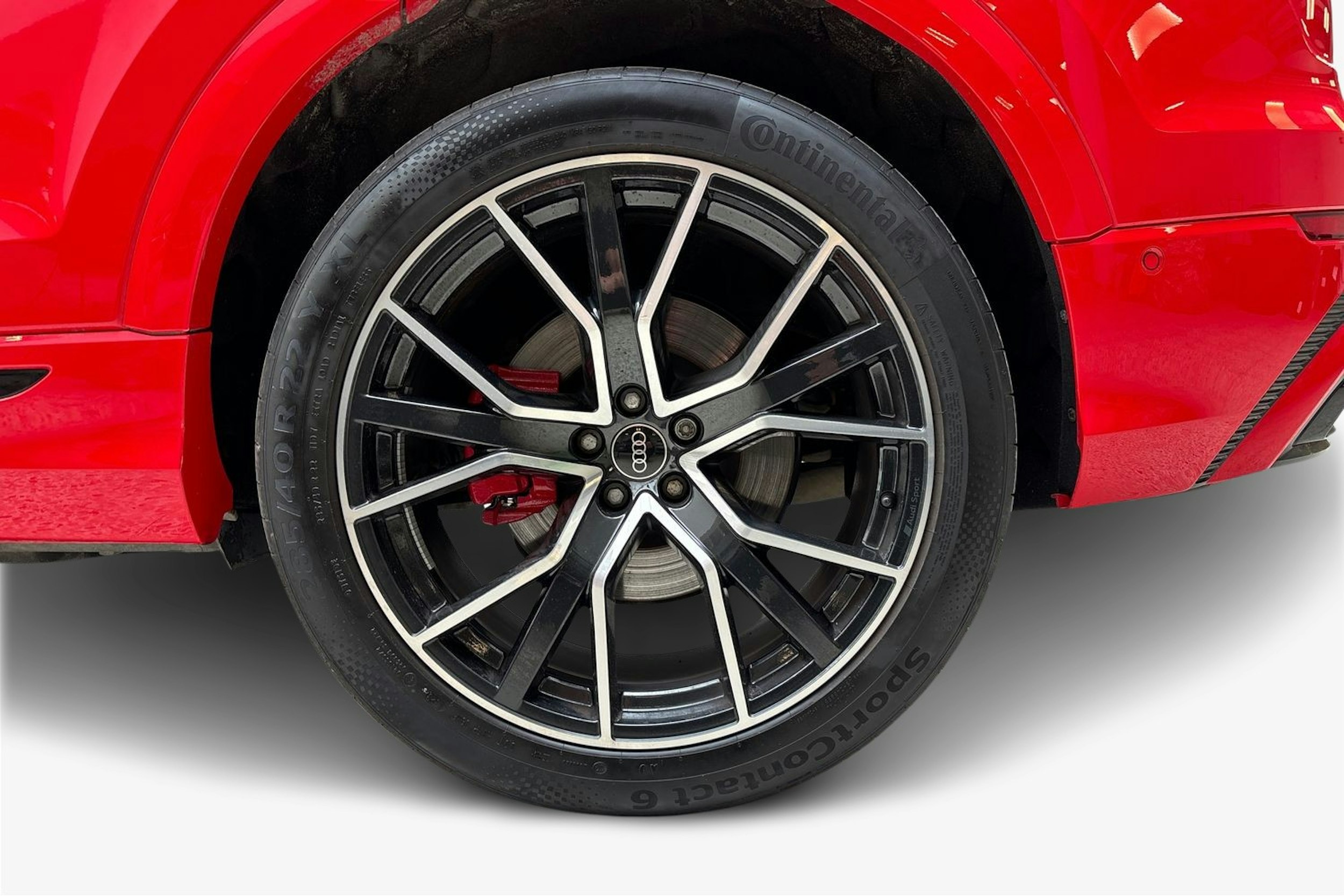 keltainen Audi Q8 2023 kuva 11.