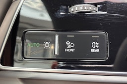 keltainen Audi Q8 2023 kuva 20.