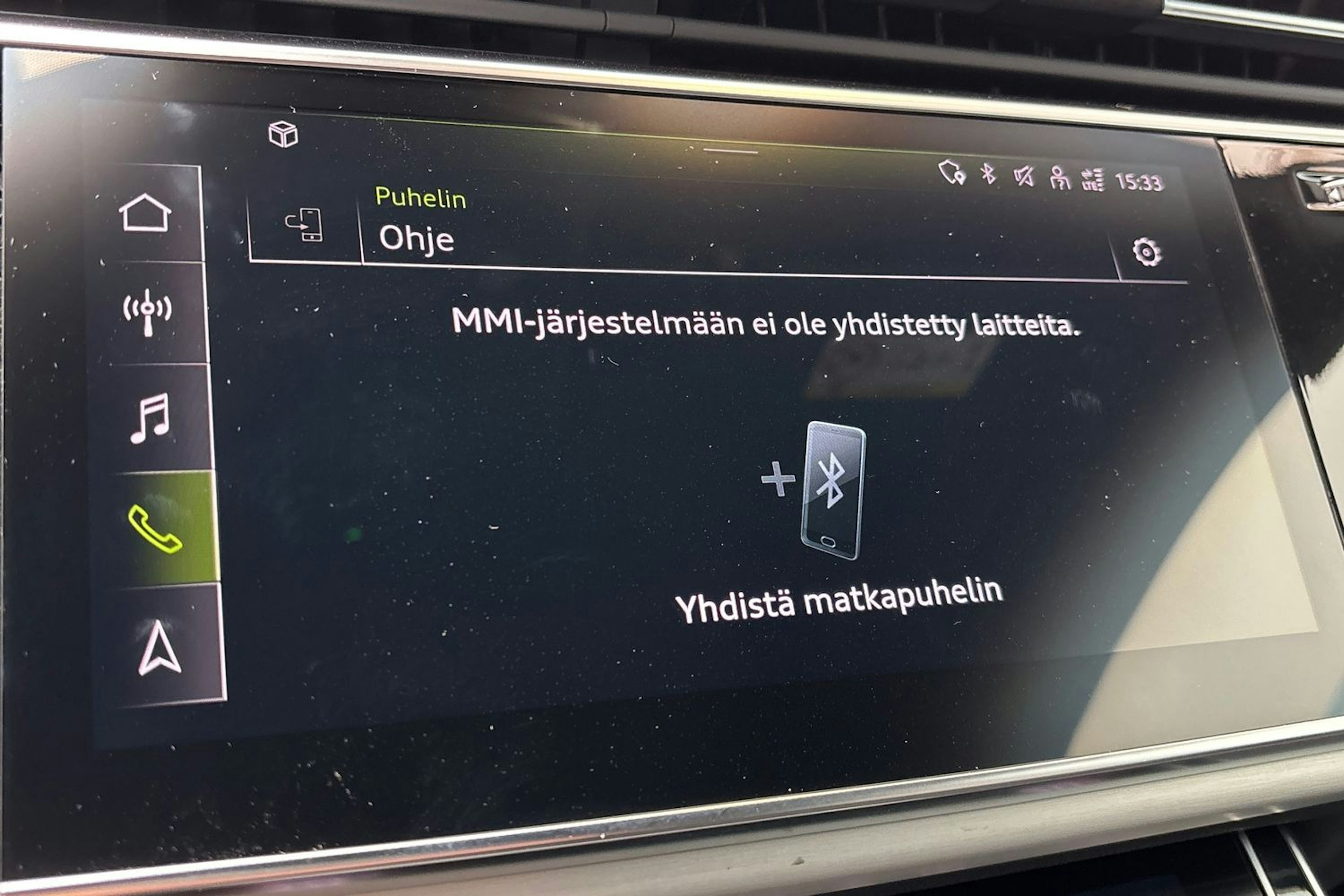 keltainen Audi Q8 2023 kuva 28.