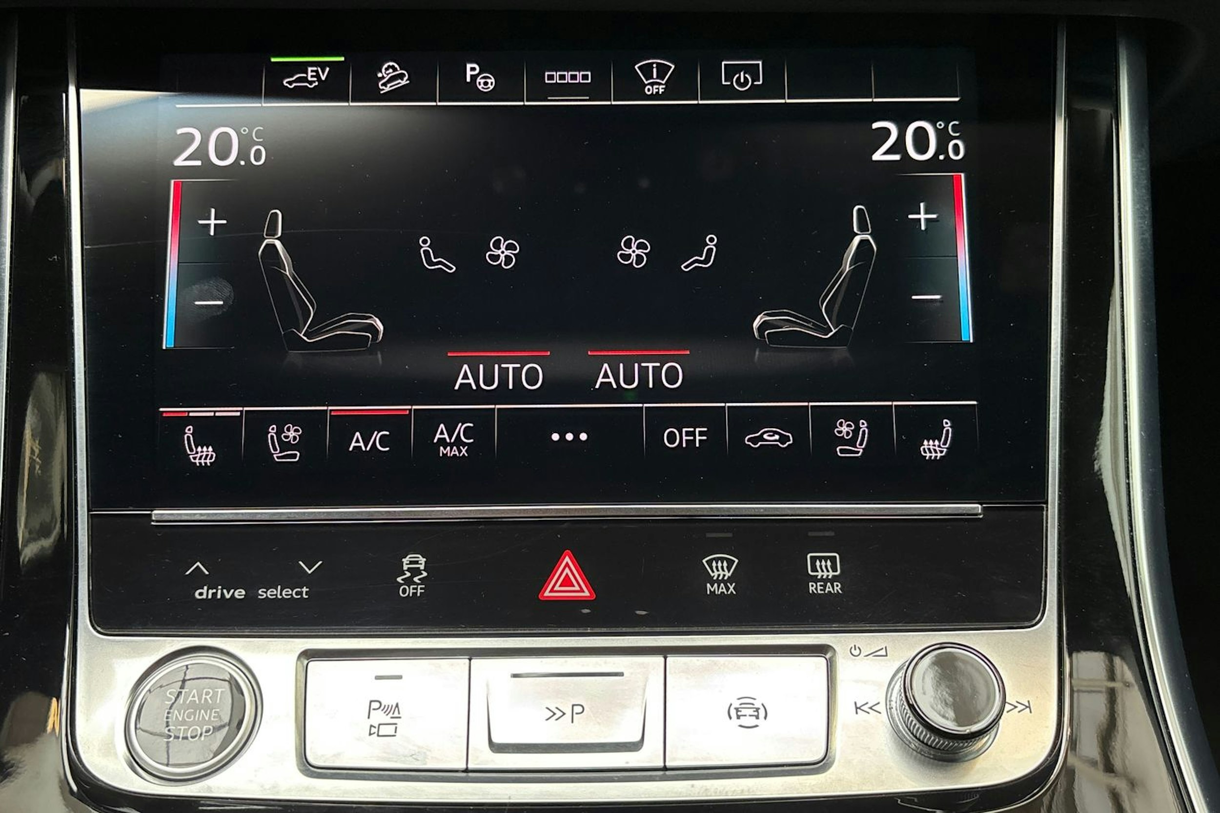 keltainen Audi Q8 2023 kuva 31.