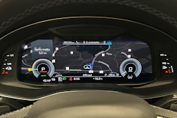 harmaa Audi Q8 2023 kuva 23.