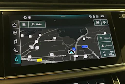 harmaa Audi Q8 2023 kuva 24.