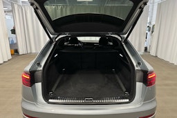 hopea Audi Q8 2024 kuva 31.