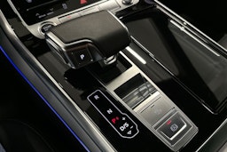 met. musta Audi Q8 2024 kuva 36.