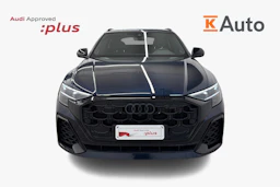 met. sininen Audi Q8 2024 kuva 4.