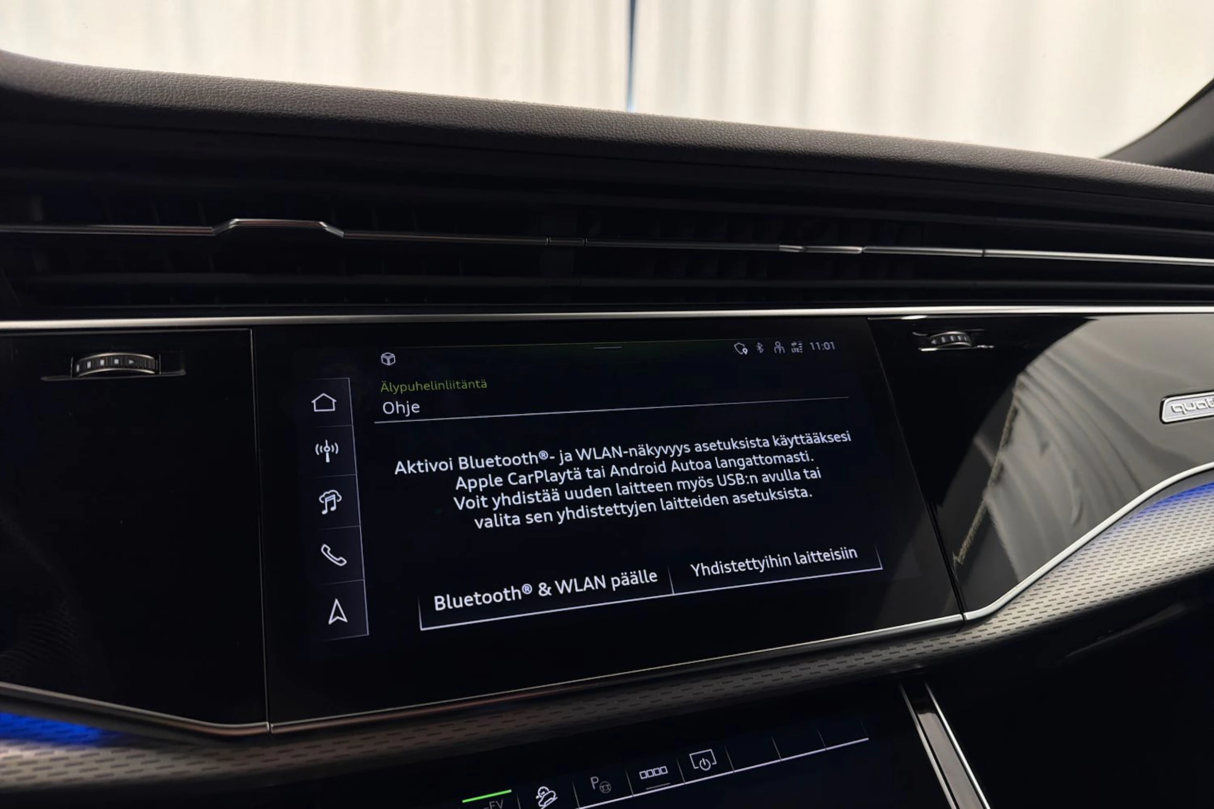 met. sininen Audi Q8 2024 kuva 27.