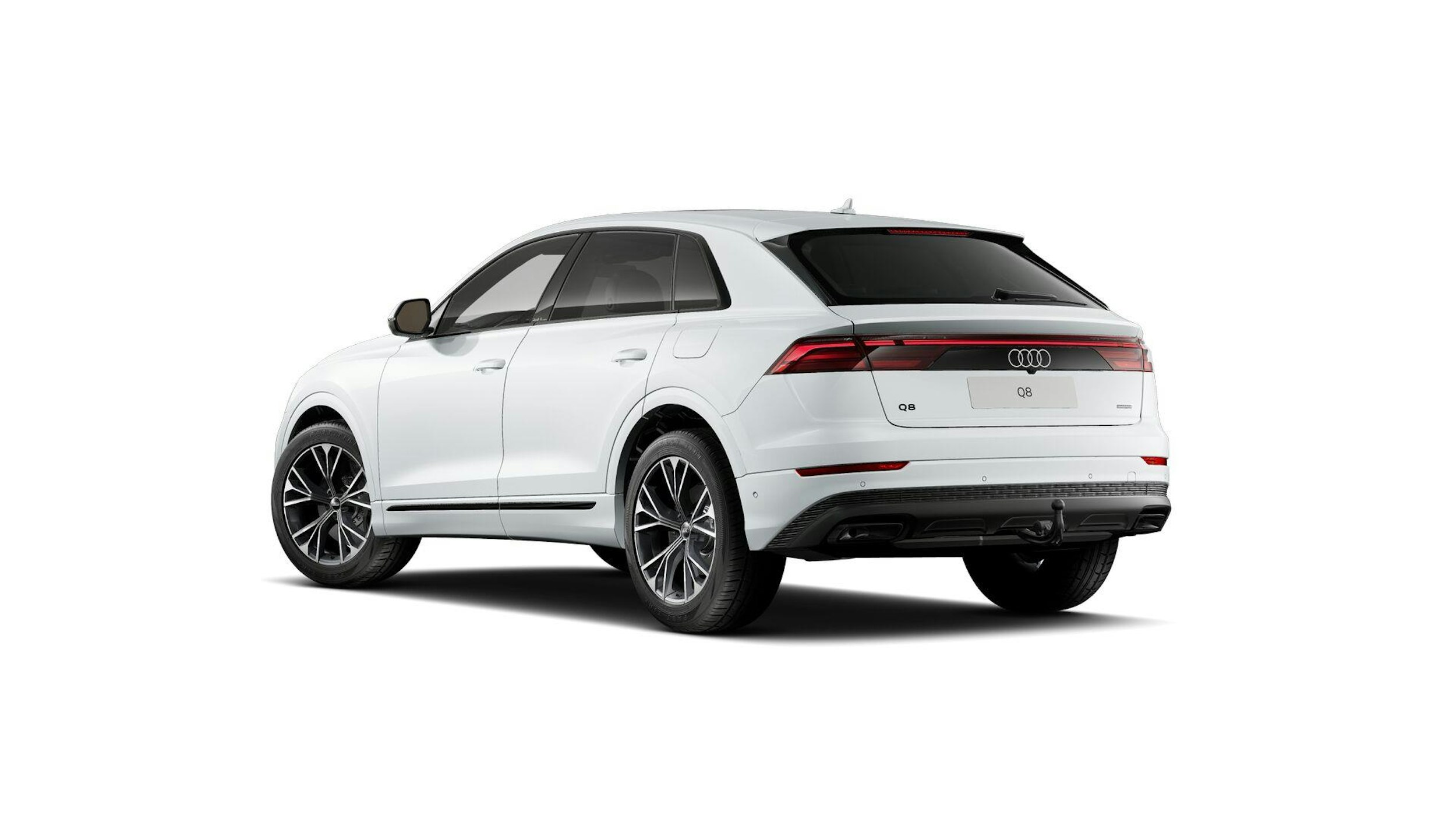 valkoinen Audi Q8 2025 kuva 5.