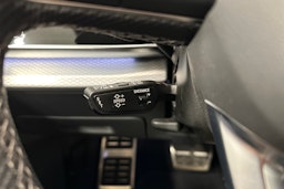 valkoinen Audi Q8 2025 kuva 14.