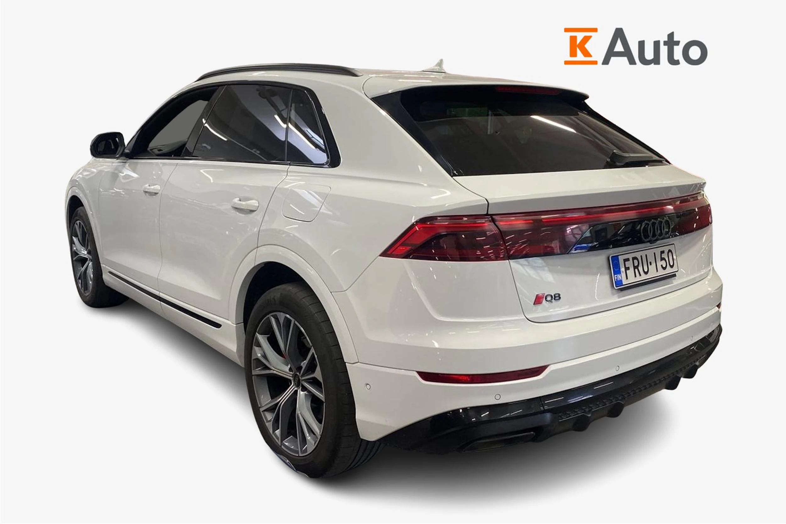 Valkoinen Audi Q8 2025 kuva 2.