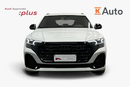 valkoinen Audi Q8 2025 kuva 4.