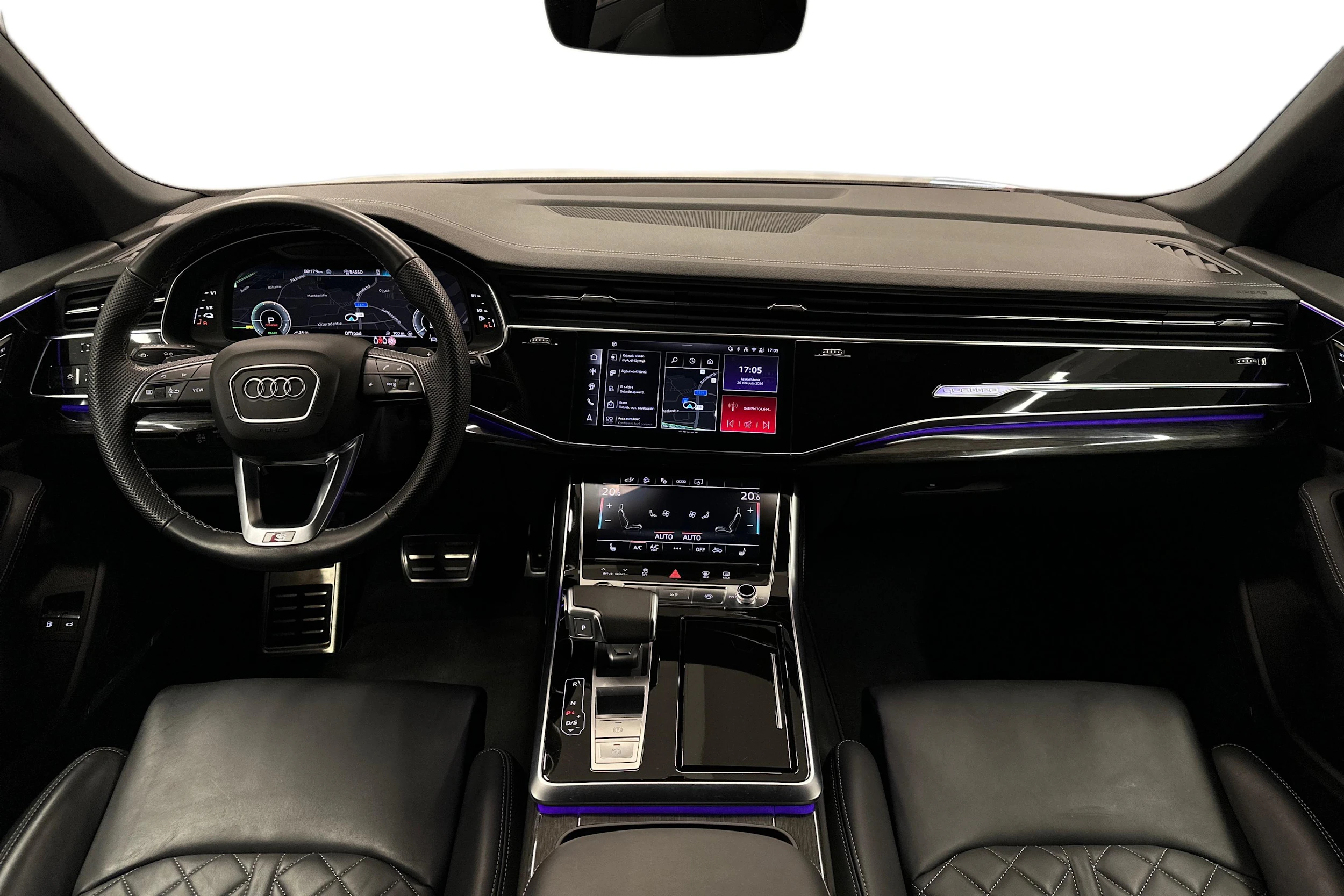 valkoinen Audi Q8 2025 kuva 7.