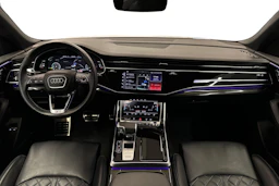 valkoinen Audi Q8 2025 kuva 7.