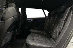 valkoinen Audi Q8 2025 kuva 8.