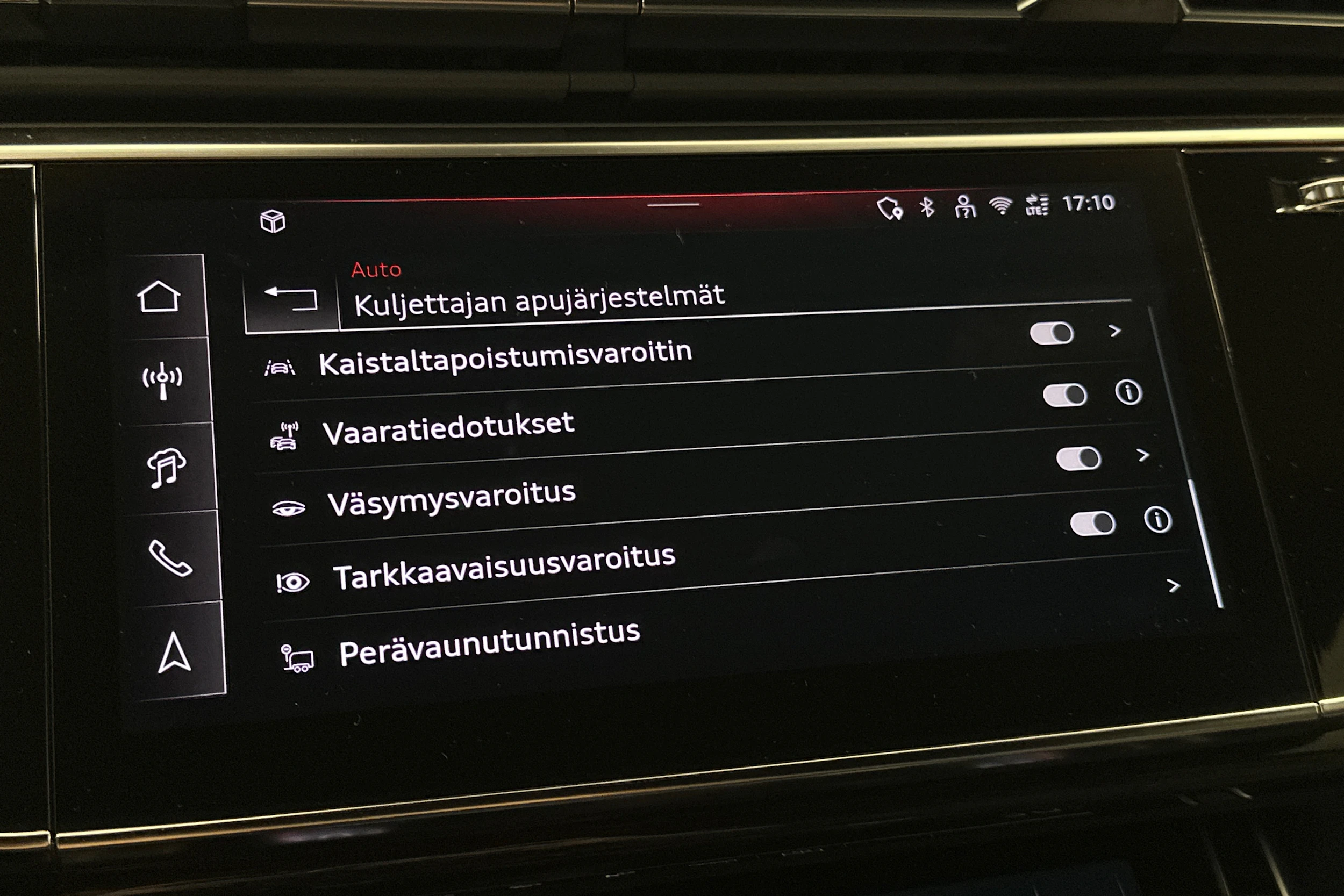 valkoinen Audi Q8 2025 kuva 31.