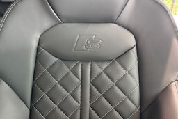 met. sininen Audi Q8 2025 kuva 15.