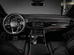 met. sininen Audi Q8 2025 kuva 21.