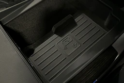 Sininen Audi Q8 2025 kuva 36.