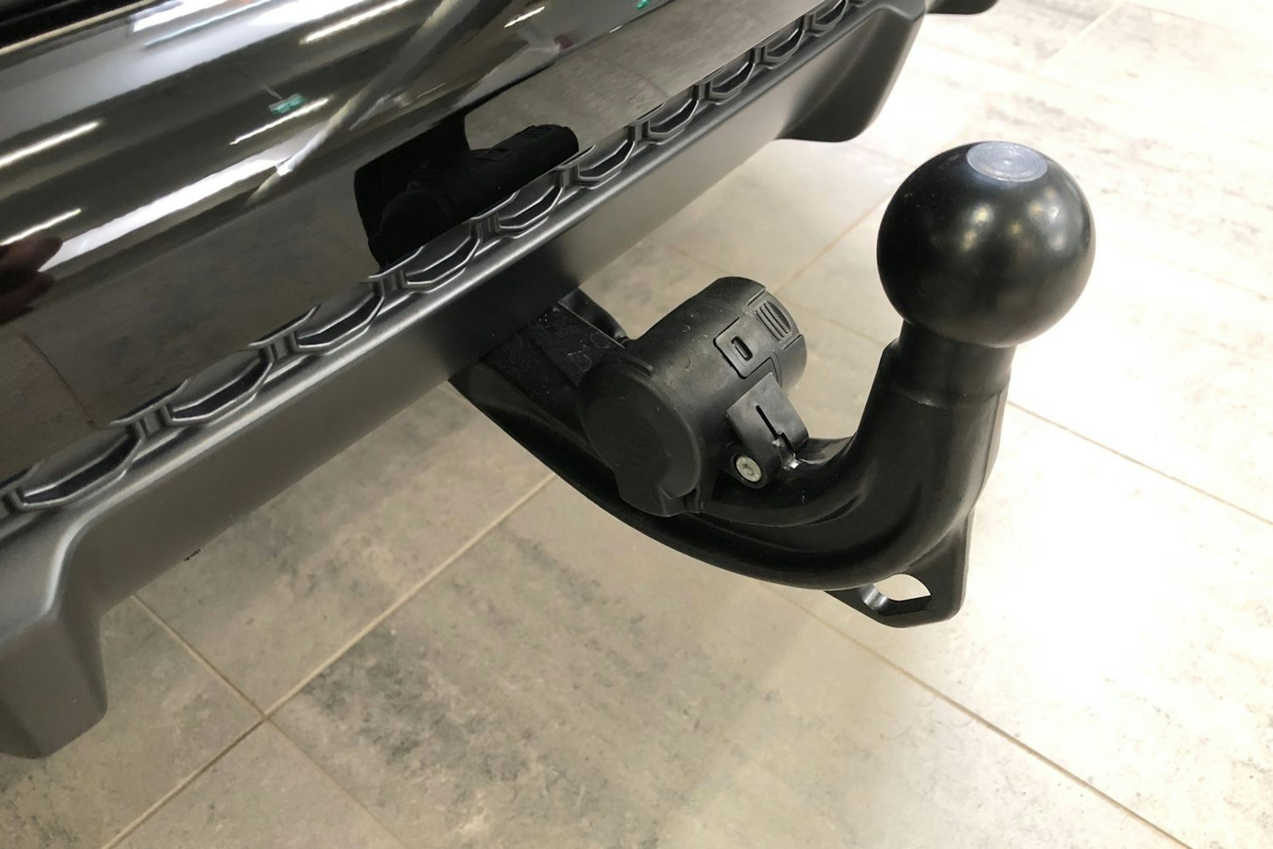 met. musta Audi Q8 2025 kuva 12.