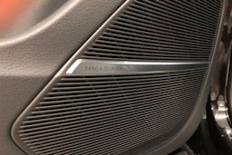 met. musta Audi Q8 2025 kuva 13.