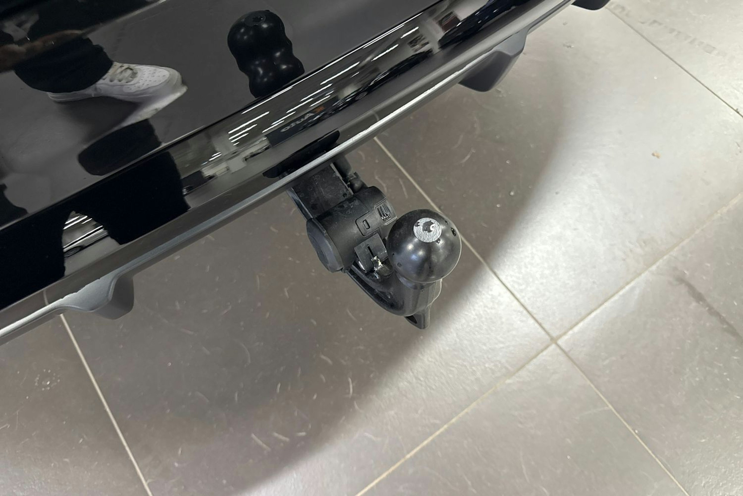 met. musta Audi Q8 2025 kuva 12.