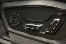 met. musta Audi Q8 2025 kuva 12.