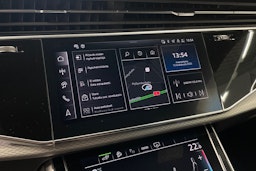 met. musta Audi Q8 2025 kuva 21.