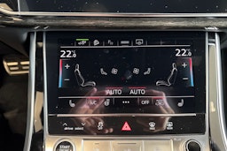 harmaa Audi Q8 2025 kuva 13.