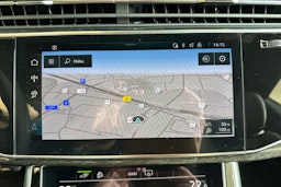 harmaa Audi Q8 2025 kuva 15.