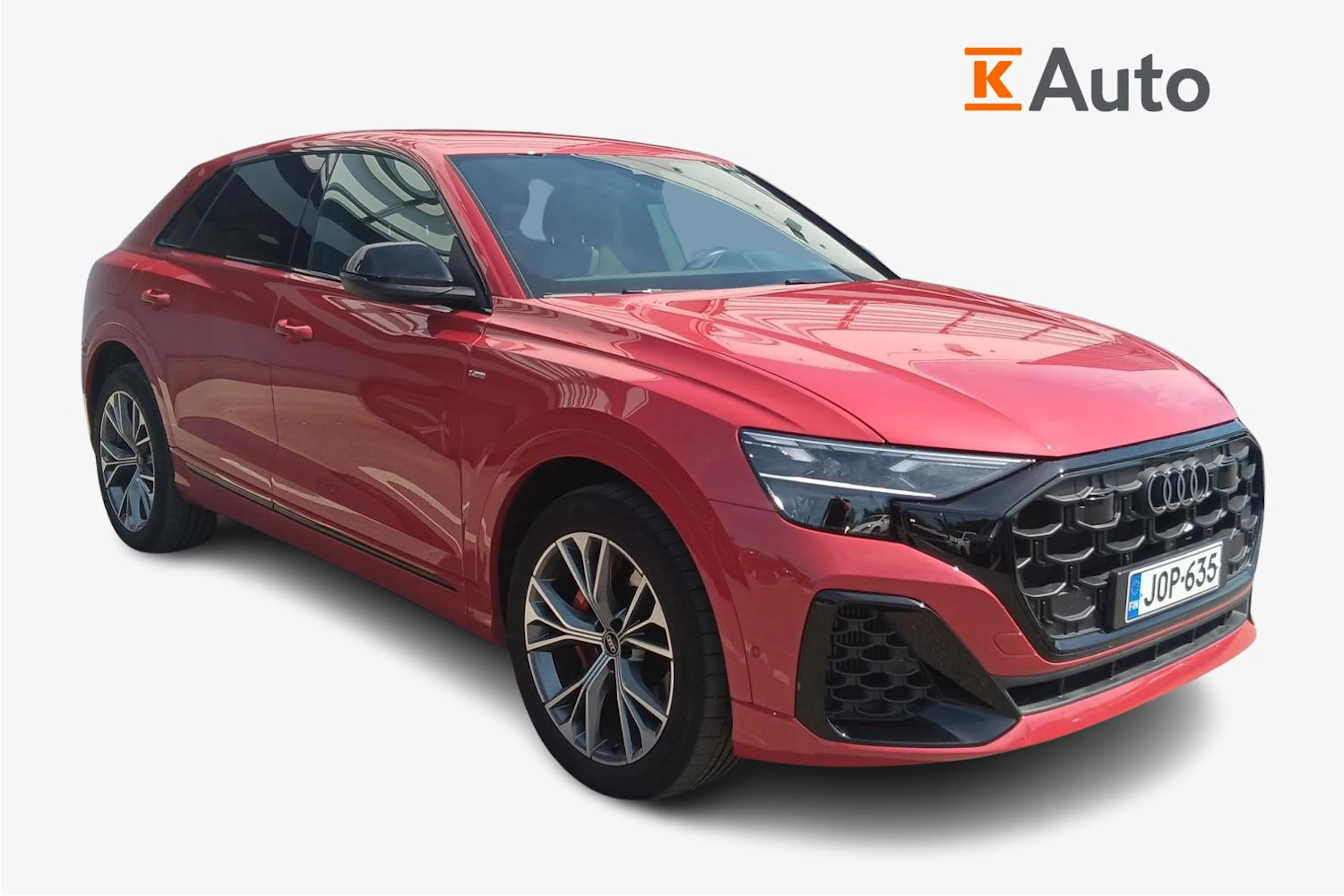 punainen Audi Q8 2025 kuva 1.
