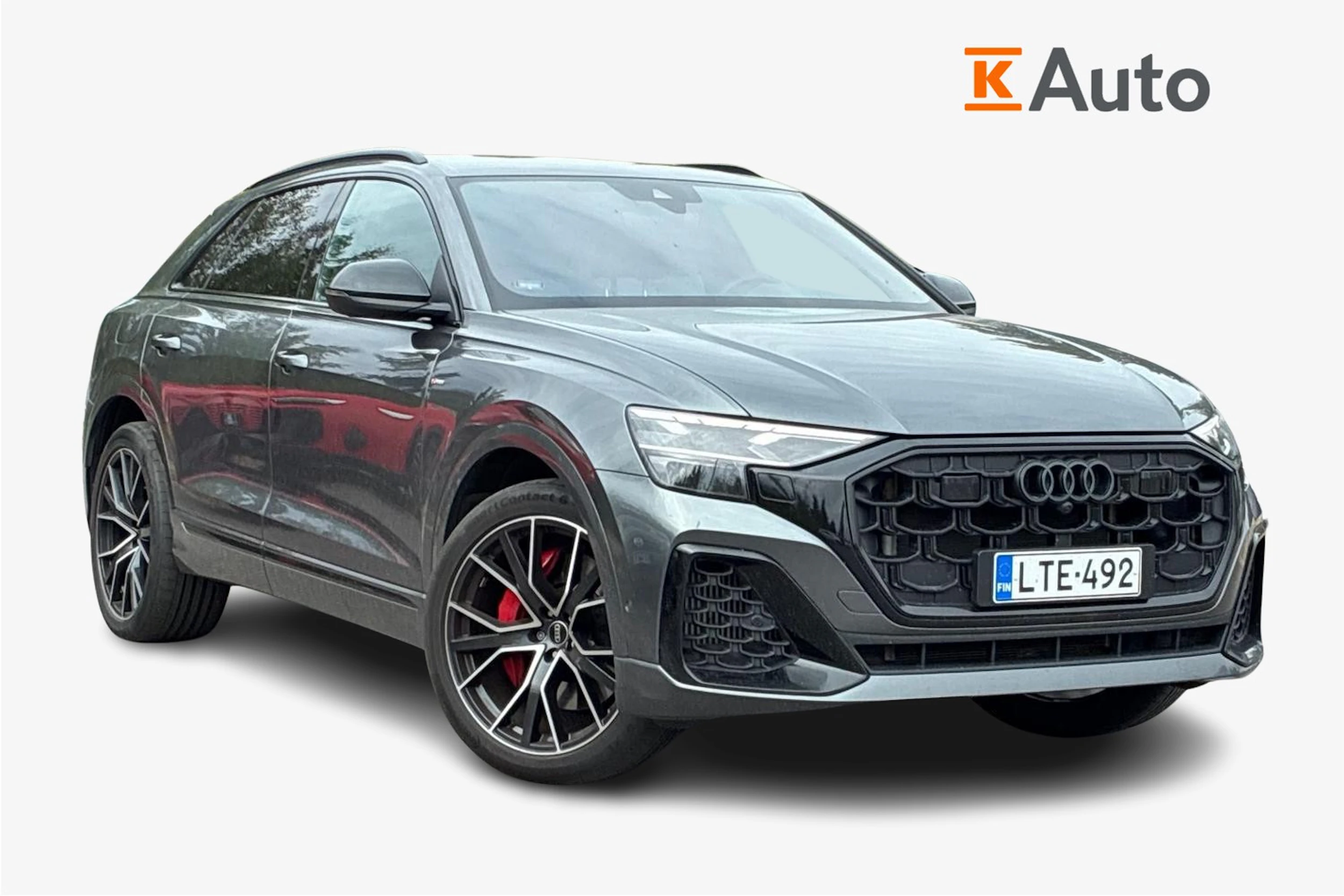 harmaa Audi Q8 2025 kuva 1.