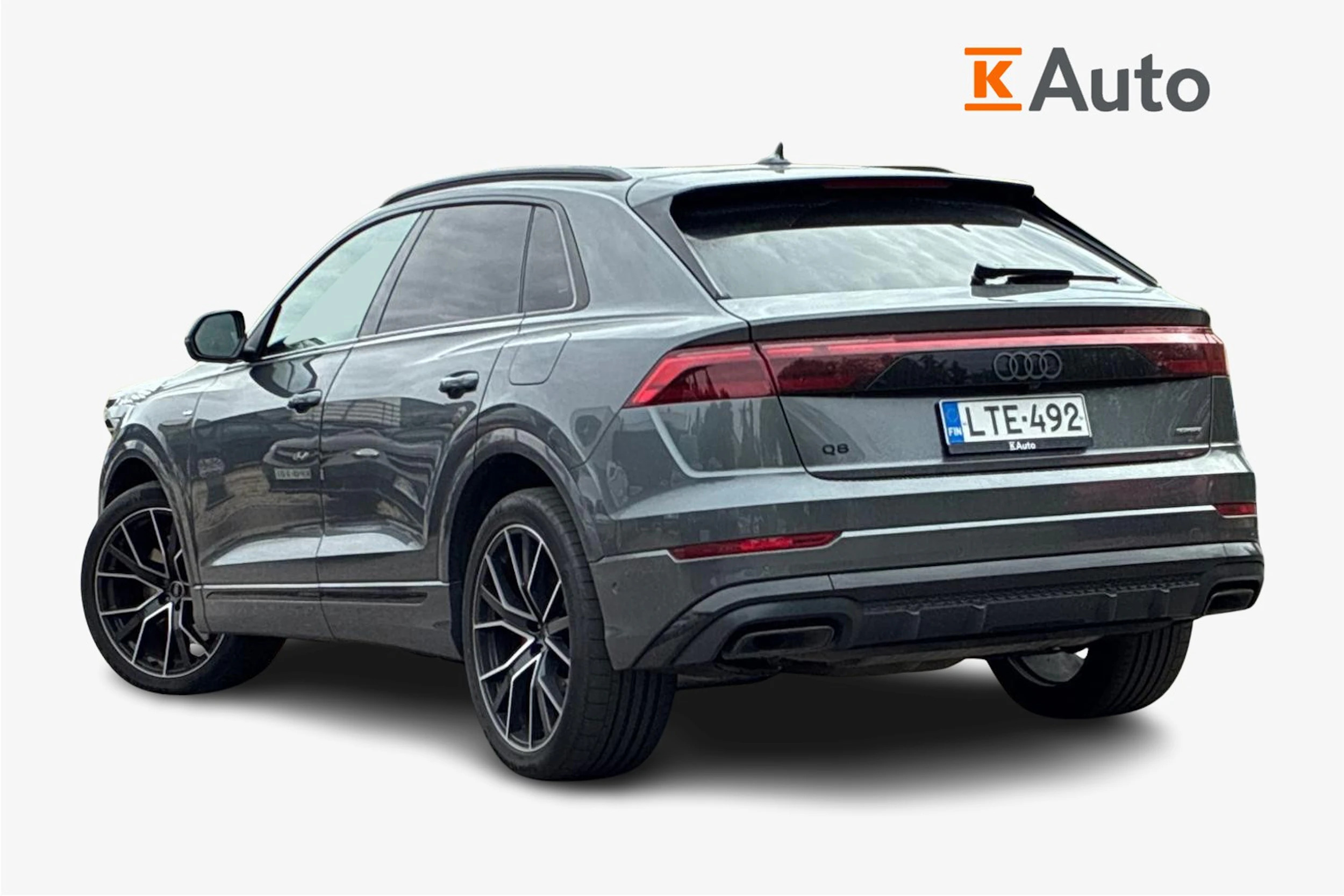 harmaa Audi Q8 2025 kuva 2.