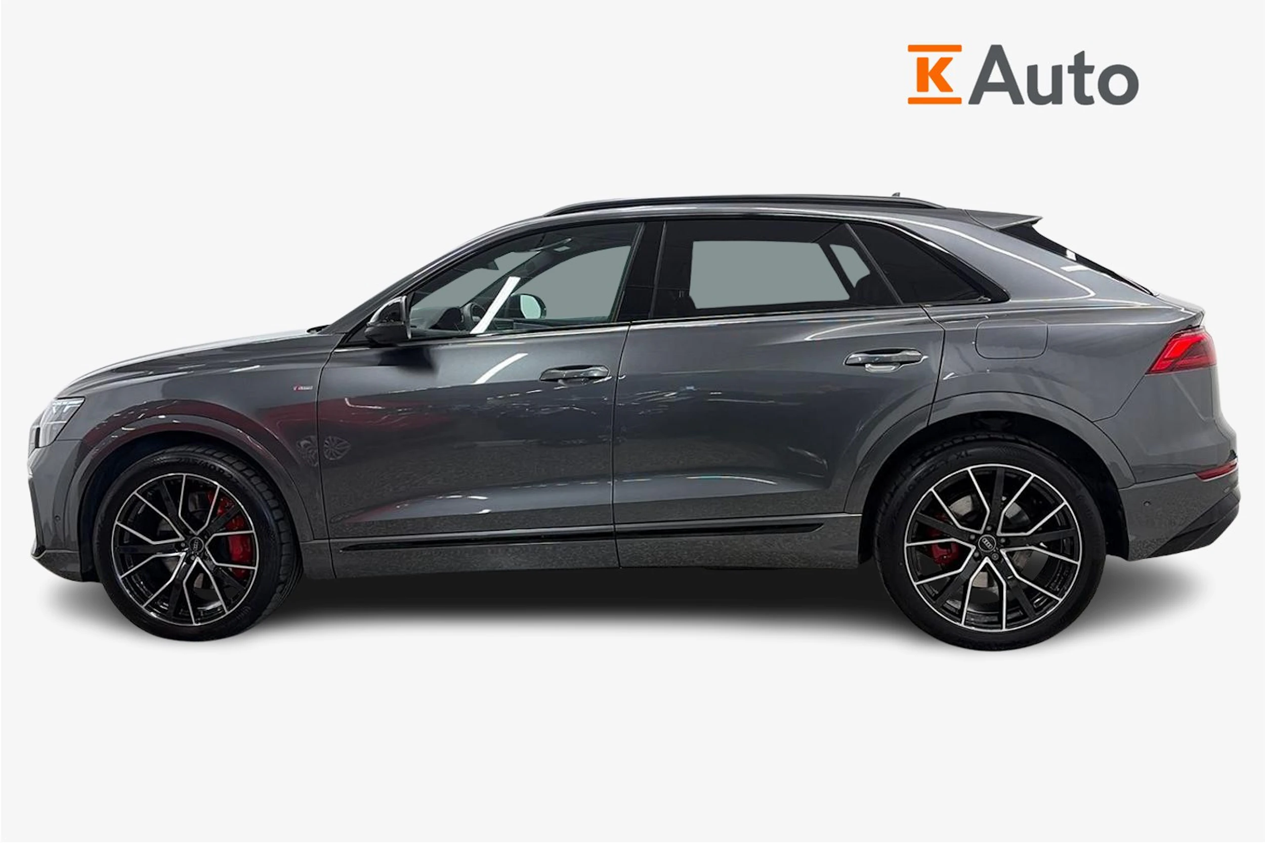 harmaa Audi Q8 2025 kuva 5.
