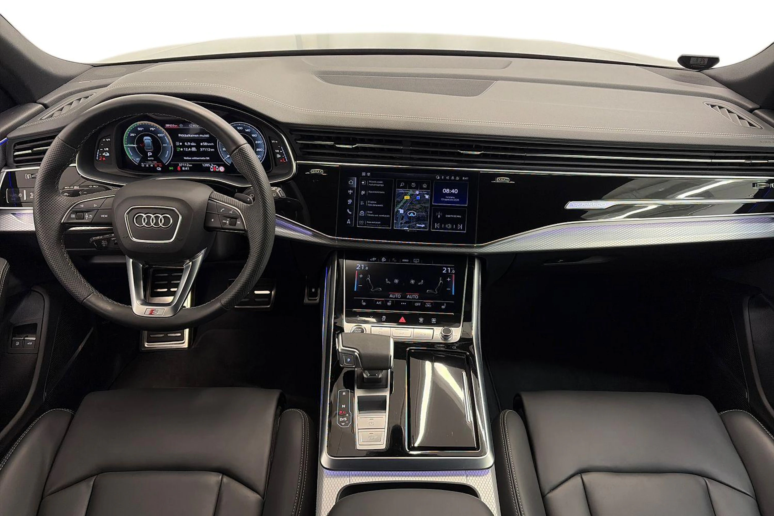 harmaa Audi Q8 2025 kuva 7.