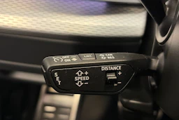 harmaa Audi Q8 2025 kuva 24.