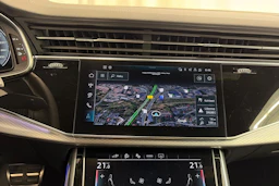 harmaa Audi Q8 2025 kuva 25.