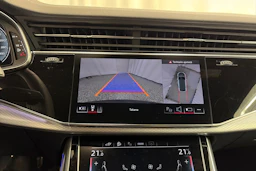 harmaa Audi Q8 2025 kuva 26.