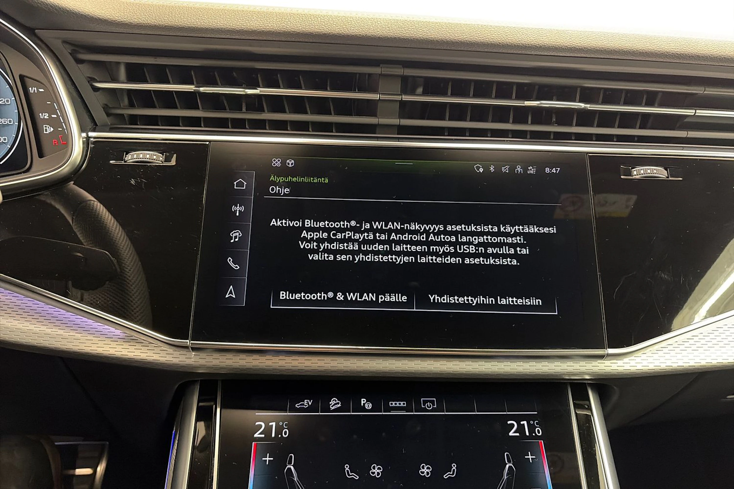 harmaa Audi Q8 2025 kuva 27.